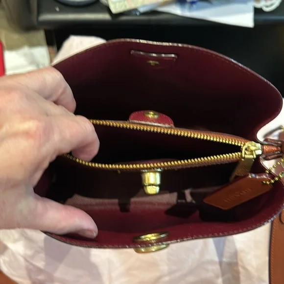 Signature coach flowered Willow crossbody handbag - Picture 3 of 4